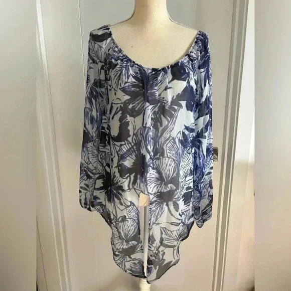 Eight Sixty Top - Picture 3 of 4